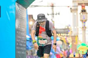 BIB: 5126
                            <button type="button" onclick="openModal(24883854)" class="btn btn-primary btn-sm float-right btn-popup" data-toggle="modal" data-target=".modal-high-quality">
                        <i class="fas fa-shopping-cart"></i> Add to Cart
                    </button>
                                            <button type="button" onclick="isThisMe(24883854, true)" class="btn btn-success btn-sm float-right btn-popup btn-isme hidden" data-toggle="tooltip" data-placement="bottom" title="นี่คือรูปของคุณใช่ไหม คลิกที่นี่เพื่อเอาเข้าอัลบั้ม">
                        <i class="fas fa-plus"></i> Add to album
                    </button>
                    <button type="button" onclick="isThisMe(24883854, false)" class="btn btn-warning btn-sm float-right btn-popup btn-isnotme hidden">
                        <i class="fas fa-ban"></i> Remove from album
                    </button>